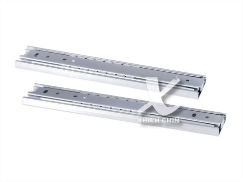 Three single-row slide rails (removable)