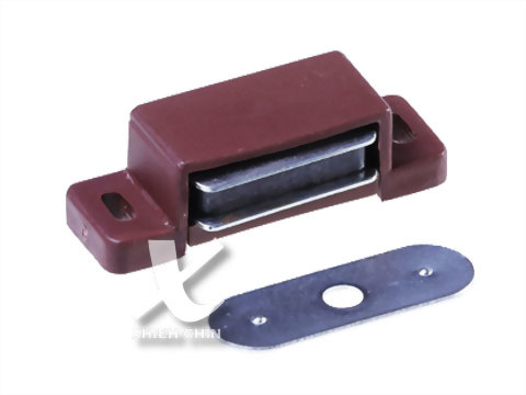 SINGLE MAG. CATCH W/STRIKER