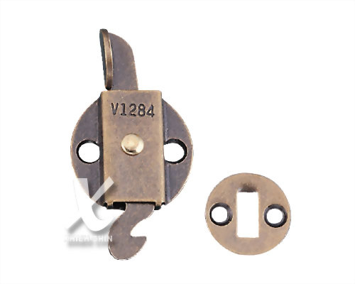 ELBOW CATCH W/STRIKER