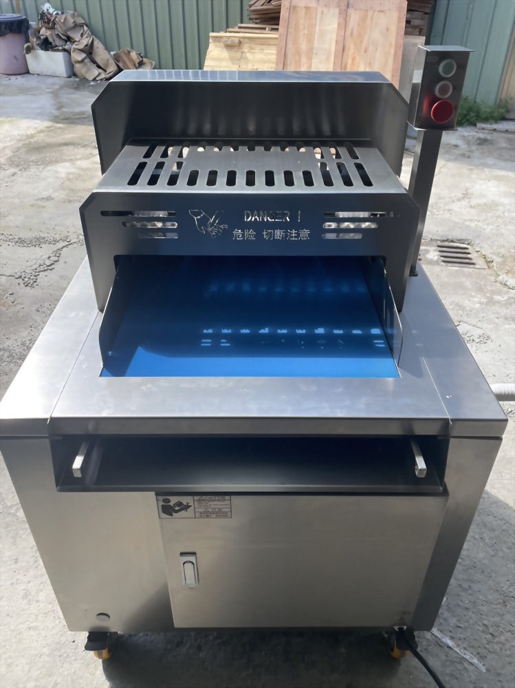 冷凍帶骨切丁機