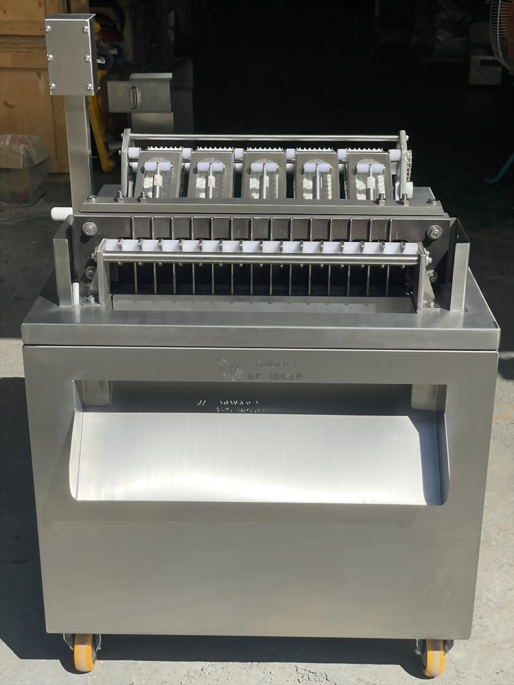 冷凍帶骨切丁機