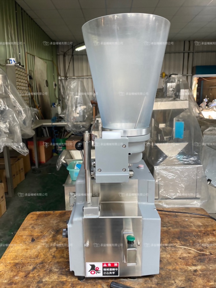 水餃充餡機、鍋貼充餡、日式煎餃充餡機 CY-29