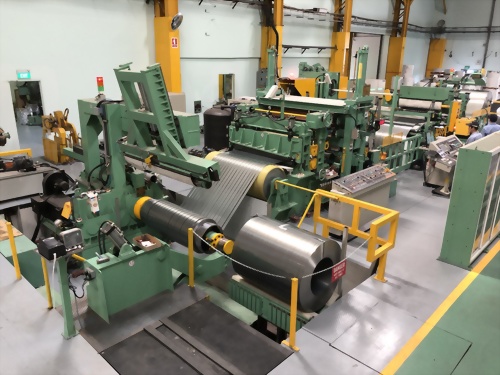 Línea de corte longitudinal de 0,1 / 0,2 ~ 1,6 mmt - Material ultrafino