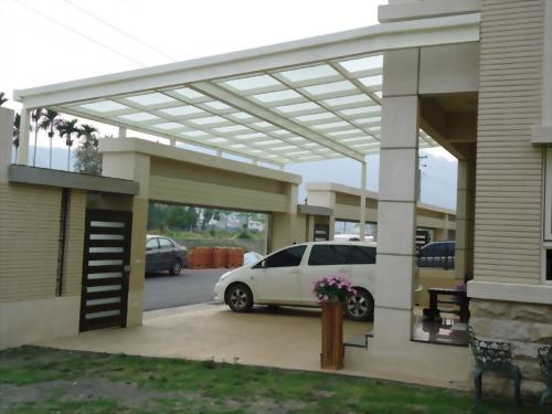 採光罩／遮雨棚材質選擇與施作分享