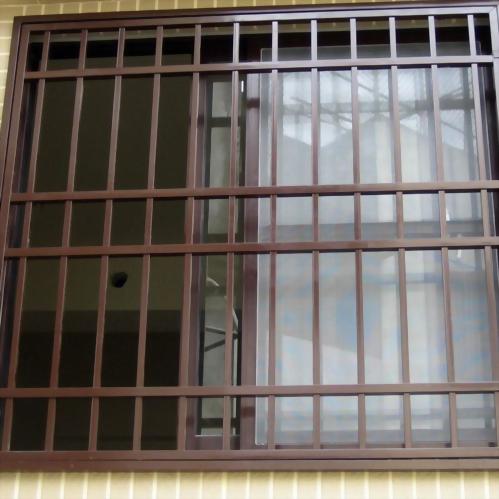 貫穿加強型防盜窗