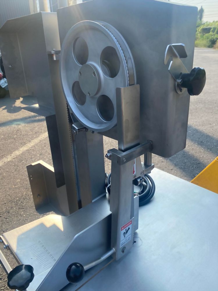 桌上型不鏽鋼鋸骨機250s型