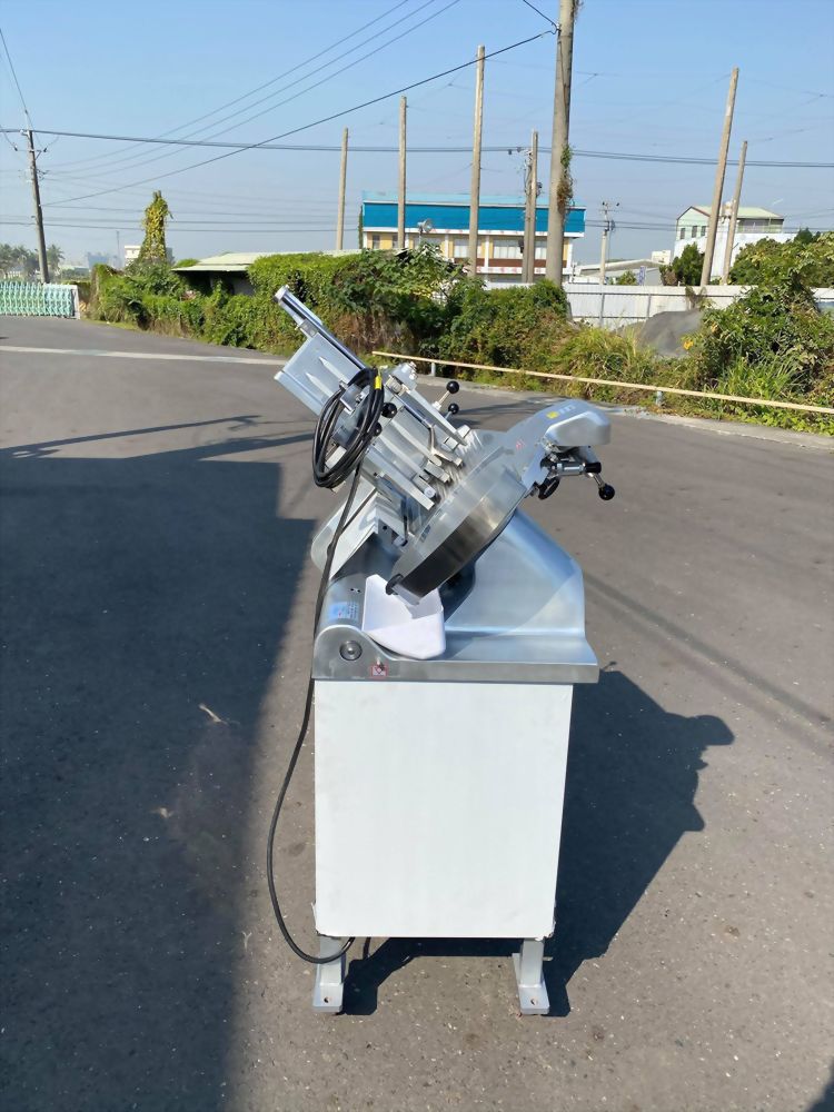 渡边落地型冻肉切肉机(350型)