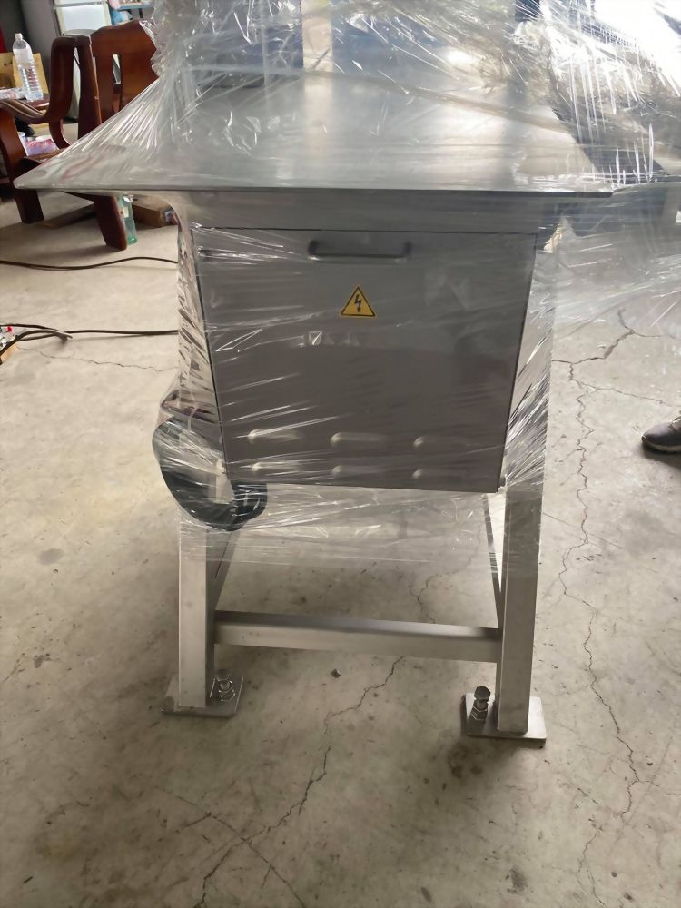 落地型不鏽鋼高速鋸骨機420型