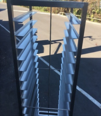 巧騰食品機械 - 高雄白鐵出爐架.台車(18盤)廠商推薦、白鐵出爐架.台車供應商推薦