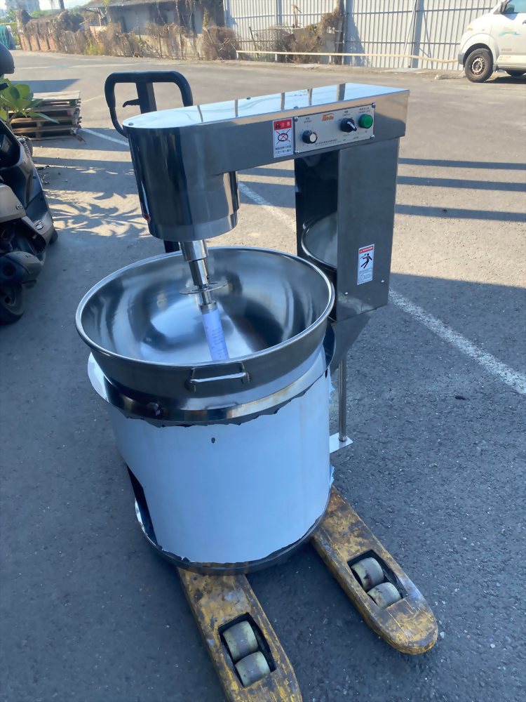 白鐵桌上型炒食機50公升