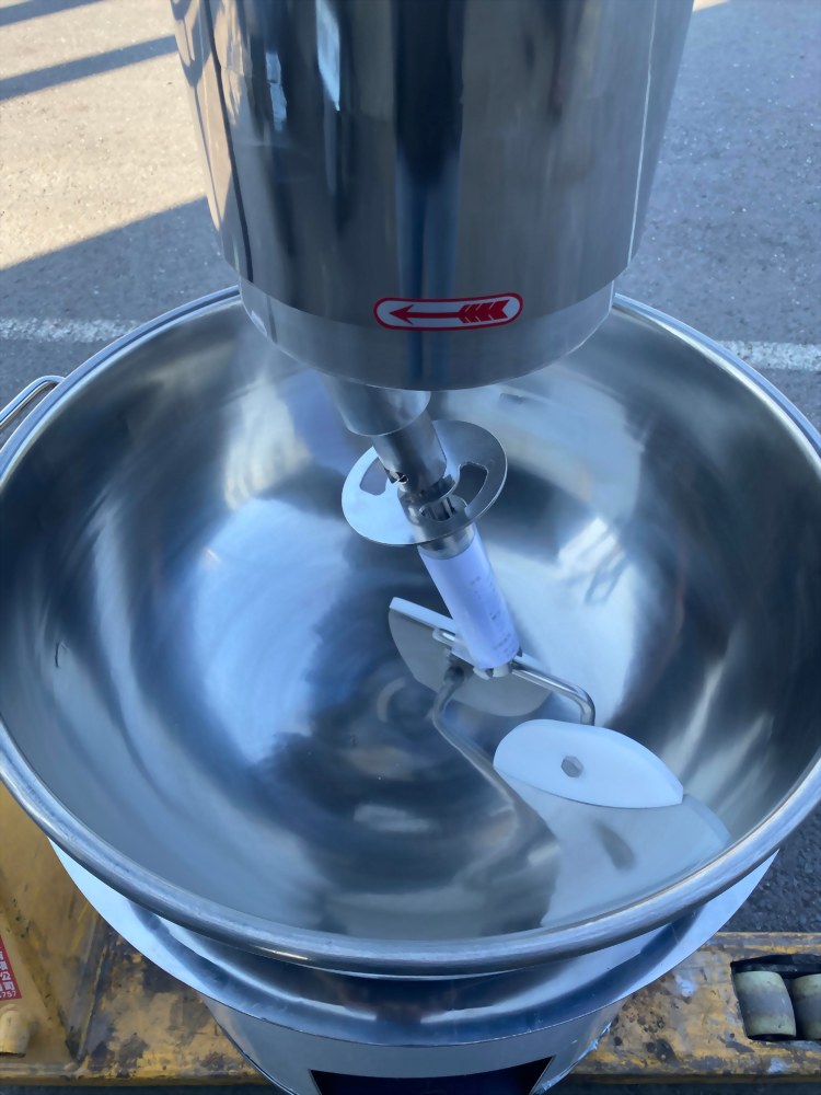 白鐵桌上型炒食機50公升