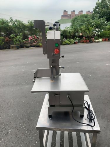 桌上型不鏽鋼鋸骨機250型