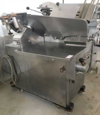 中古日本製落地型日立凍肉切肉機400