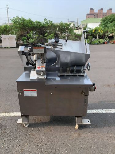 中古日本製落地型日立凍肉切肉機410