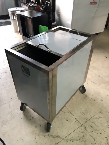 儲冰槽車(四角冰箱)