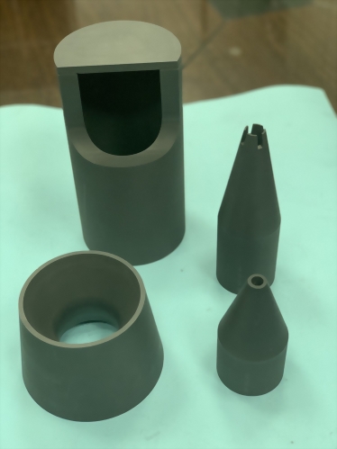 Graphite for polysilicon production